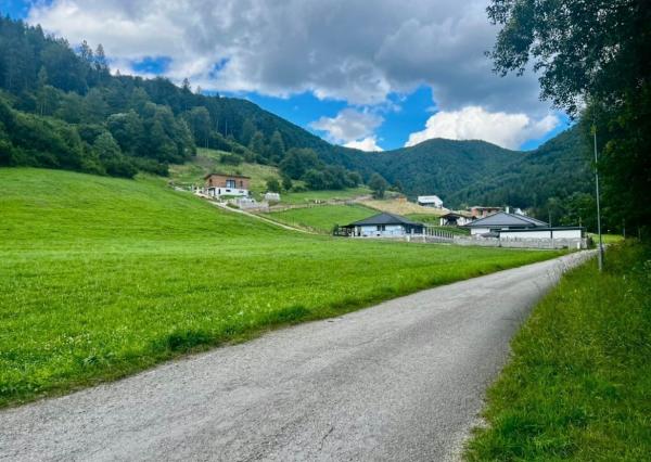 Predaj | Slnečný pozemok v rezidencii Ľadonhora