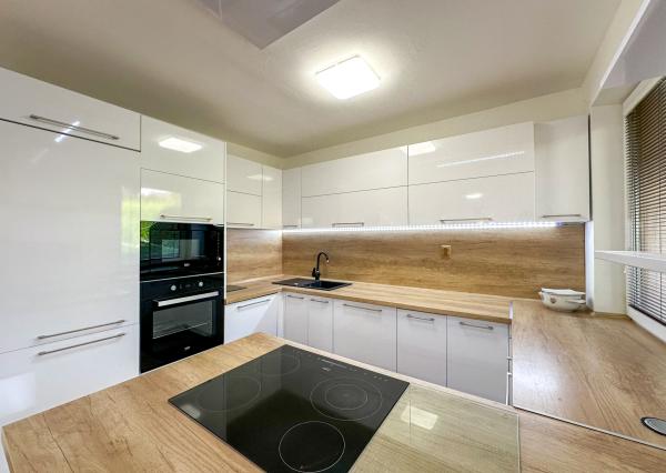 Predaj | Rodinný dom s terasou a záhradou, Čierne