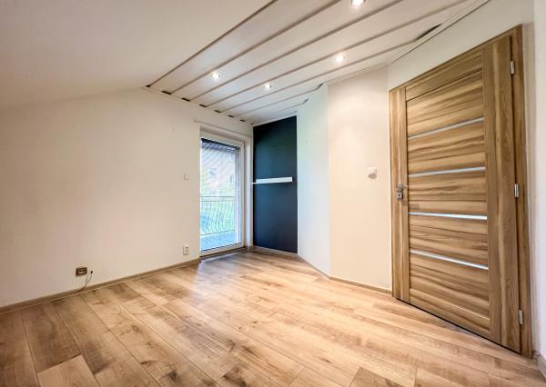 Predaj | Rodinný dom s terasou a záhradou, Čierne