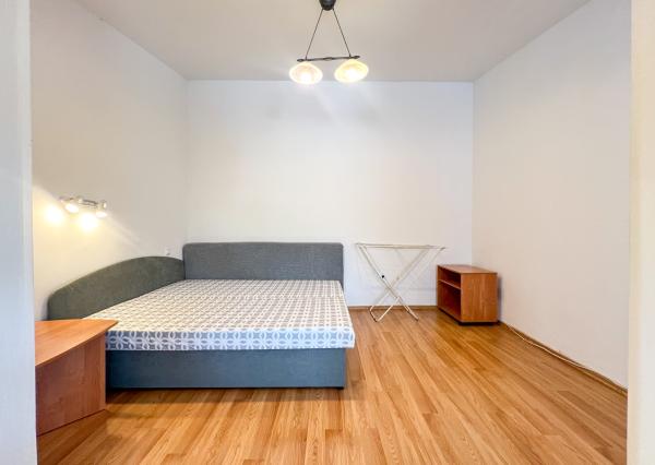 Prenájom | 1,5 izbový byt s parkovaním, Čadca - centrum