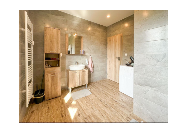 Prenájom | 2-izbový byt so zariadením a balkónom, KNM - Murgašova