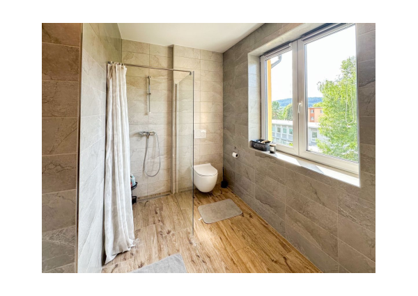 Prenájom | 2-izbový byt so zariadením a balkónom, KNM - Murgašova