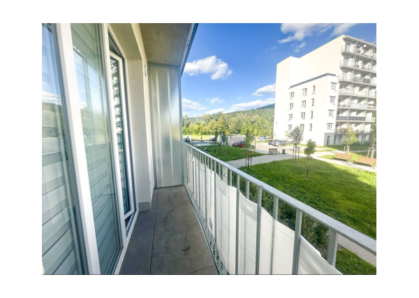 Prenájom | Moderná garsónka so zariadením a balkónom, KNM