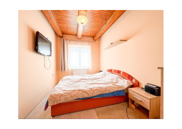 Predaj | Viac-izbový rodinný dom s nadstavbou, Bystrička