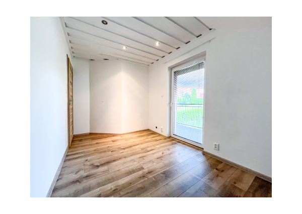 Prenájom | Rodinný dom s terasou a záhradou, Čierne