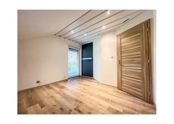 Prenájom | Rodinný dom s terasou a záhradou, Čierne