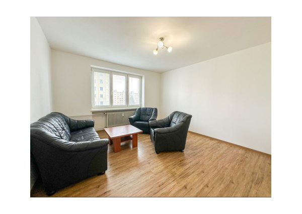 Prenájom | 2-izbový byt po rekonštrukcii s balkónom, Martin - Priekopa