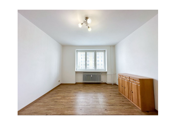 Prenájom | 2-izbový byt po rekonštrukcii s balkónom, Martin - Priekopa