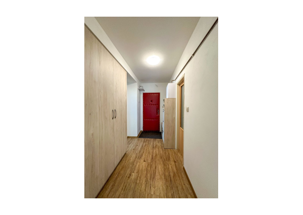 Prenájom | 2-izbový byt po rekonštrukcii s balkónom, Martin - Priekopa