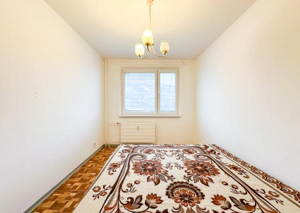 Prenájom | 2-izbový byt po rekonštrukcii v Bytči, Bottova