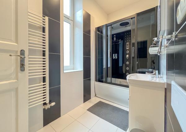 Prenájom | Reprezentatívne kancelárske priestory, Sad SNP