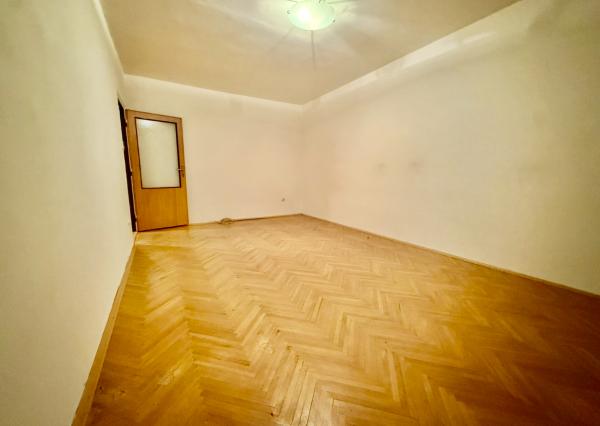 Predaj | 2 izbový byt v pôvodnom stave - Bratislava - Petržalka, Vranovská