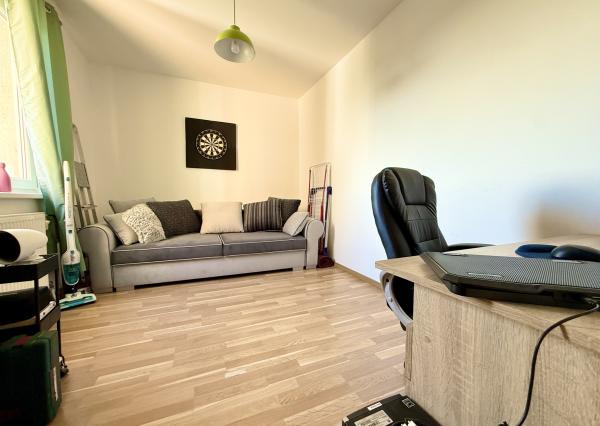 Prenájom 3 izbový byt - Bratislava - Petržalka, Hálova