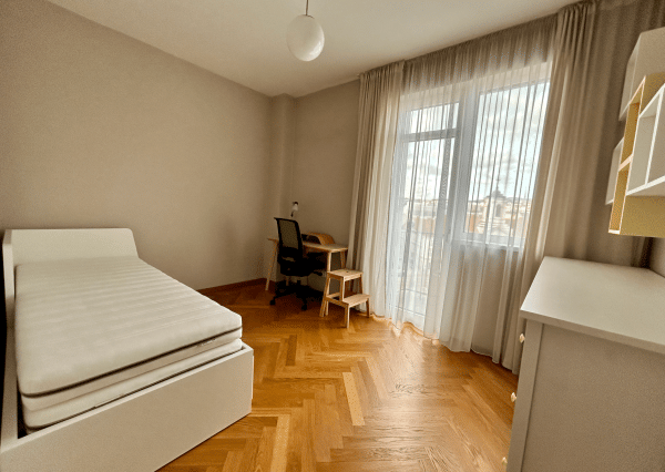 Prenájom 3 izbový byt - Bratislava - Staré Mesto, Dunajská