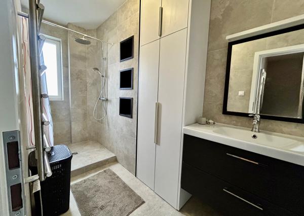 Prenájom 3 izbový byt - Bratislava - Staré Mesto, Dunajská