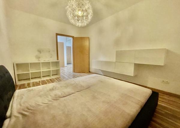 Priestranný 2i byt s parkovaním na prenájom – Kadnárova