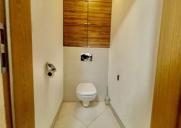 Priestranný 2i byt s parkovaním na prenájom – Kadnárova