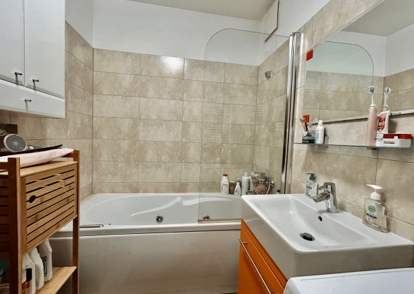 Prenájom 2 izbový byt - Bratislava - Ružinov, Nevädzová