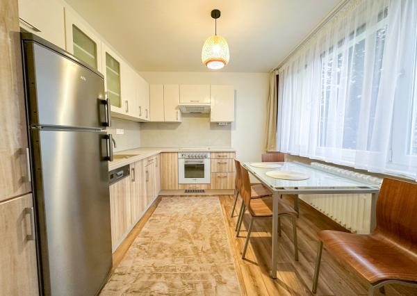 Prenájom | Moderný 2-izbový byt s loggiou, Martin - Jilemnického ulica