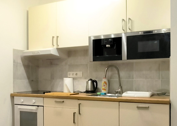 Prenájom 1-izbový byt - Bratislava - Devínska Nová Ves,...