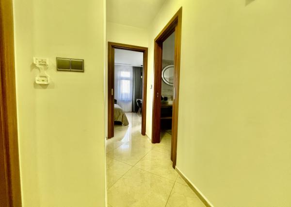 Prémiový 2-izbový byt na 2. poschodí s balkónom v centre BA