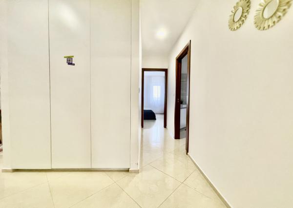 Prémiový 2-izbový byt na 3. poschodí s balkónom v centre BA