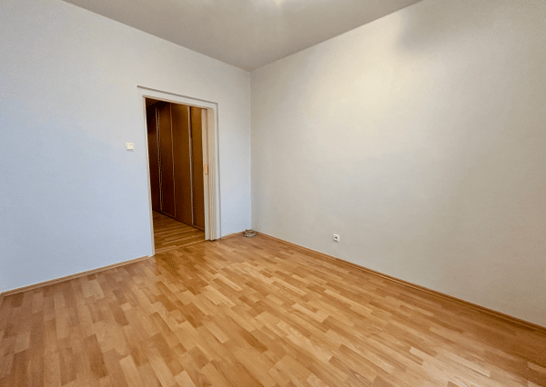 Predaj 3 izbový byt - Bratislava - Karlova Ves, Nad lúčkami