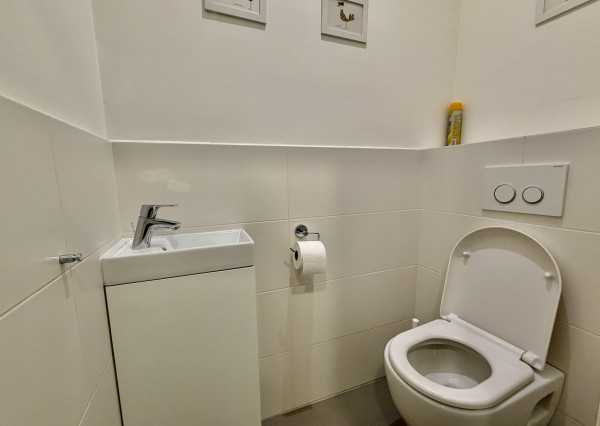 Prenájom 3-izbový byt s balkónom a výťahom – centrum BA