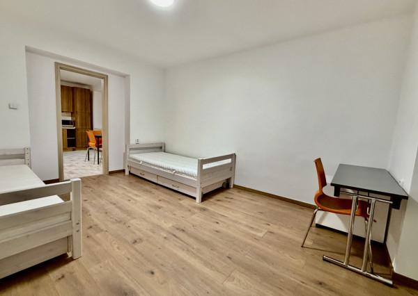 Prenájom 2 izbový byt po rekonštrukcii - Bratislava