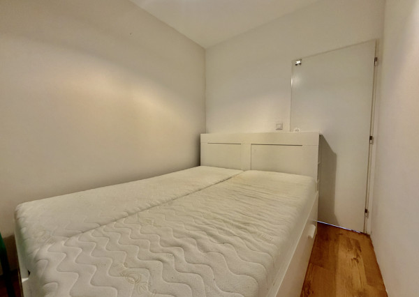 Prenájom 2 izbový byt s veľkým balkónom – Karlova Ves