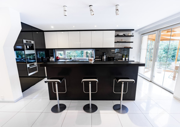 6i, RD s bazénom a wellness, Strmé Vŕšky, Záhorská Bystrica