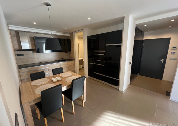 Prenájom 2i, 68 m2 byt na Kramároch s terasou a parkovaním.