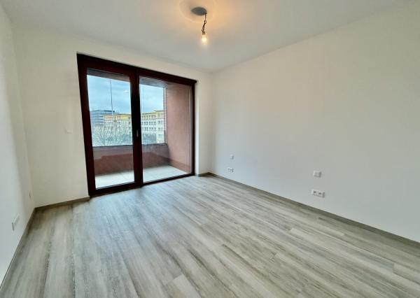 Novostavba 2025: Štýlový 2i byt s loggiou na Košickej