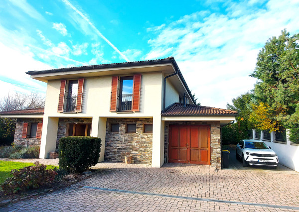 5i RD, UP 222 m2, pozemok 700 m2, Karpatská ul., Stupava.