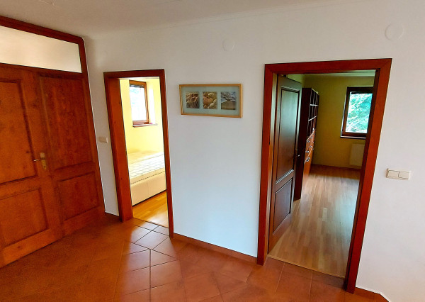 5i RD, UP 222 m2, pozemok 700 m2, Karpatská ul., Stupava.