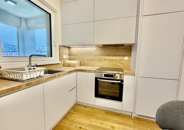 Moderný 2i byt s AC a šatníkom na Metodovej – Novostavba