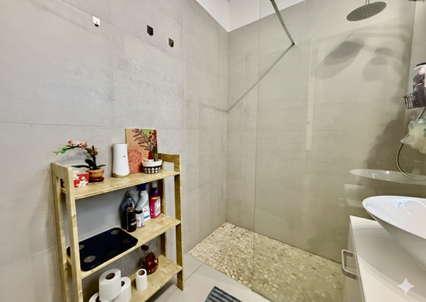 Industriálny 2i s vysokými stropmi v srdci Downtownu