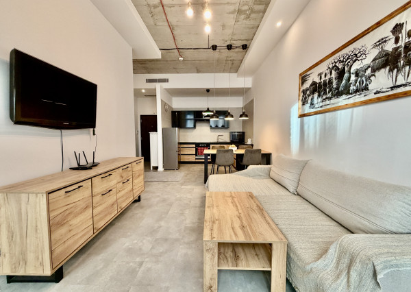 Industriálny 2i s vysokými stropmi v srdci Downtownu