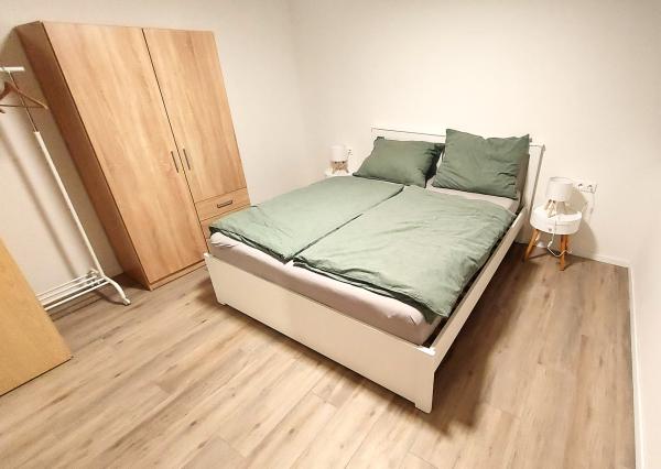 PRENÁJOM – Moderný 2i, byt, kompletne zariadený, Moskovská ul., BA.