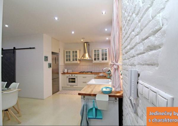 PRENÁJOM – 2i, 72 m2 byt, centrum mesta, Hviezdoslavovo nám.