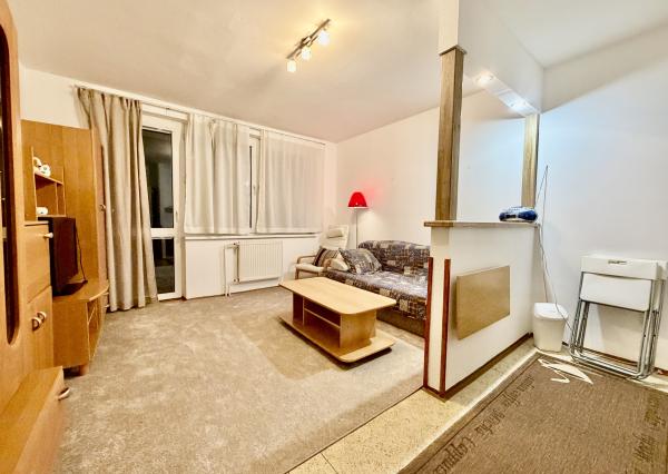 Šikovný 1i byt s balkónom v tichej časti Vrakune (30 m²)