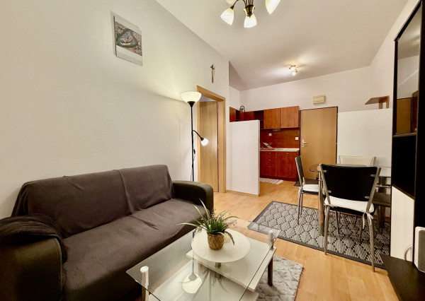 Moderný 2i byt s 3m stropmi a rekuperáciou v srdci Rače