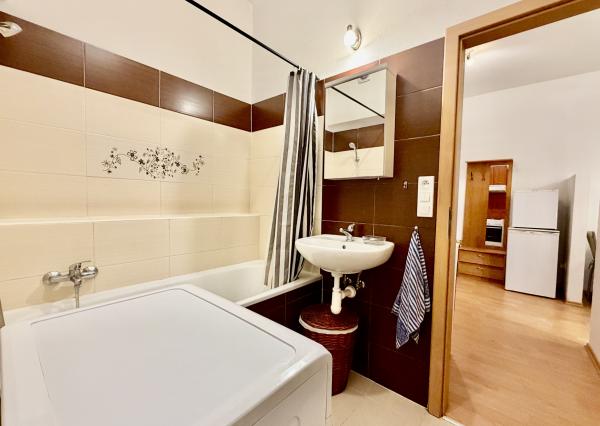 Moderný 2i byt s 3m stropmi a rekuperáciou v srdci Rače