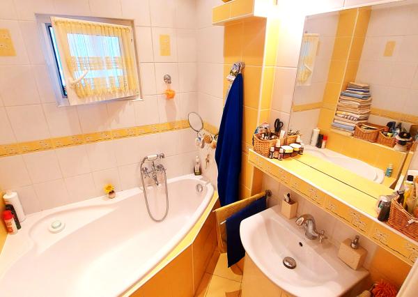 PREDAJ – 3i, 66 m2 byt, Vígľašská, BA – Petržalka.