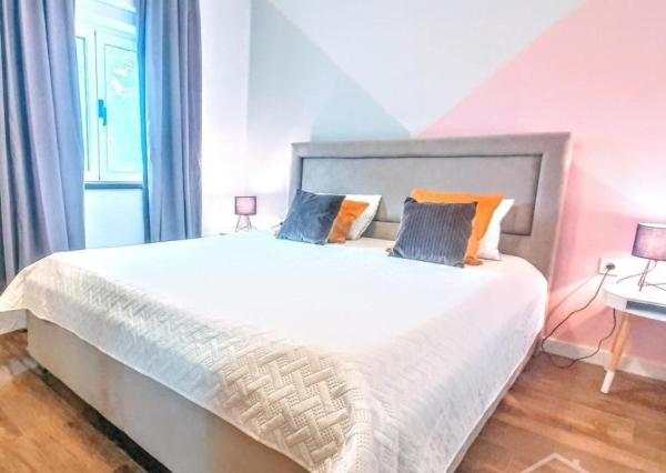 Bungalov, 4i, s krásnou a priestrannou záhradou, ostrov Vir.