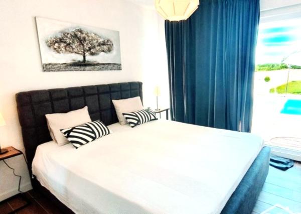 Bungalov, 4i, s krásnou a priestrannou záhradou, ostrov Vir.