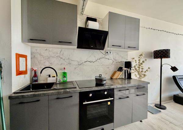 Zariadená dvojgarsónka (42,5 m²) vo Vrakuni – BEZ TIARCH