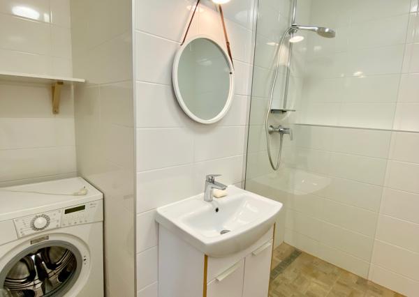 PRENÁJOM - 2i, 60,44 m2, s balkónom, Rezedová ul., Ružinov BA