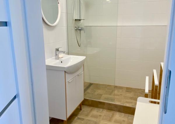 PRENÁJOM - 2i, 60,44 m2, s balkónom, Rezedová ul., Ružinov BA