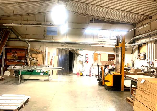 Výrobný areál s administratívou – Dubnica nad Váhom